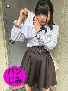 街角で声をかけてパンツの染みを見せてもらう コンビニバイトの学生 ななちゃん